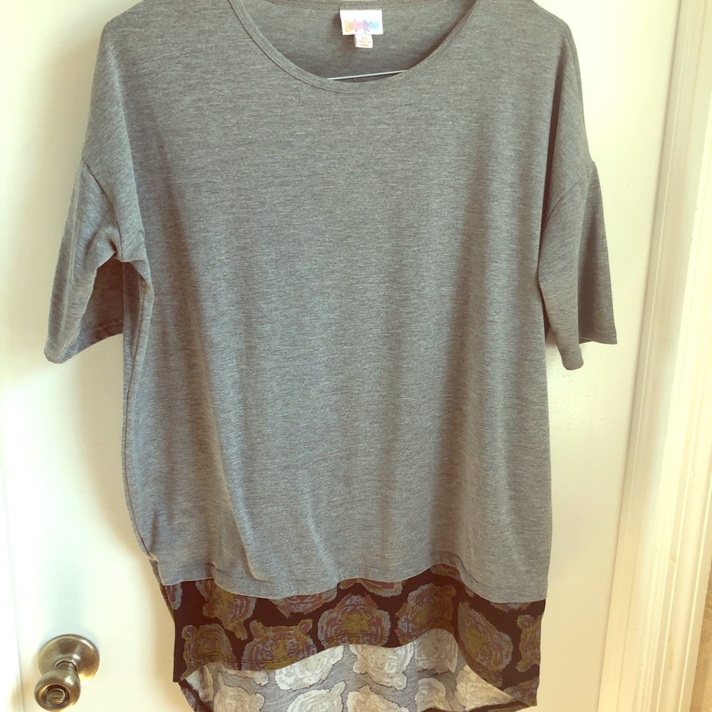 Never worn Lularoe Irma size XS